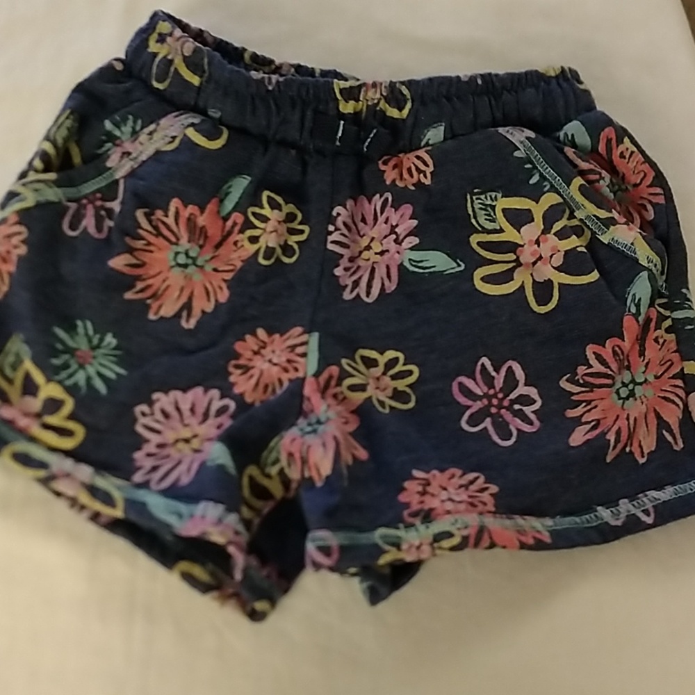 Drawstring Navy and floral shorts